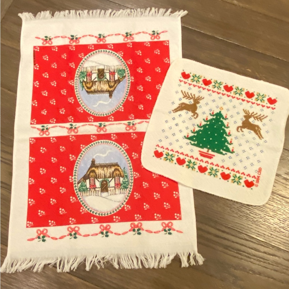 NOS vintage Christmas hand towel (Cannon) and wash cloth (Fine Fashion Towels)